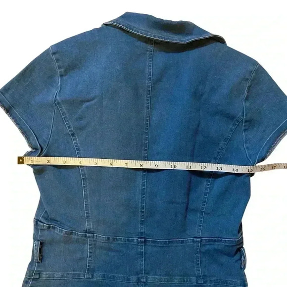 VGT Fashion Nova Women's Denim Zip Up Short Jumpsuit with 2 Front Pockets M - Picture 7 of 16